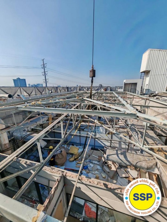 รื้อถอนคอนโด